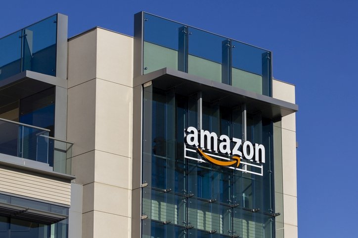 Amazon launches the market in Spain