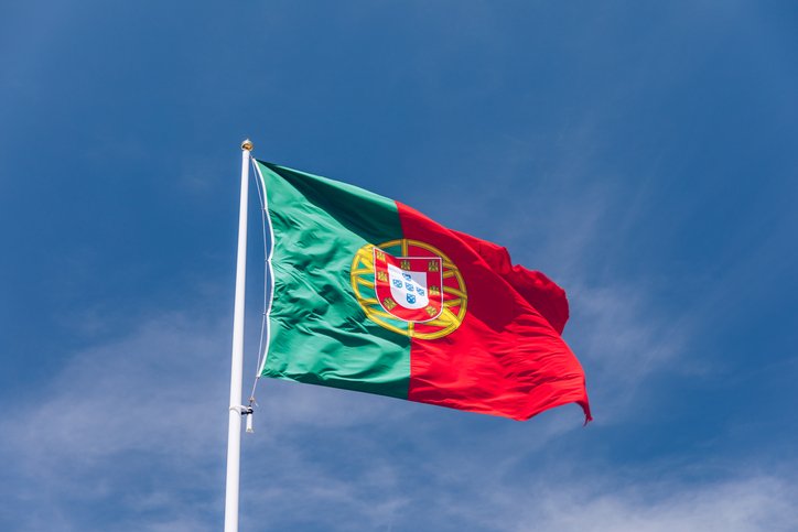 Three out of four Portuguese consumers shop online